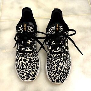 Adidas cloud foam leopard tennis shoes